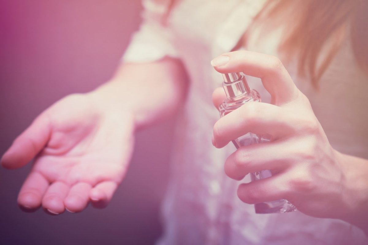 the-science-of-scent-how-perfume-impacts-our-mood perfumeat